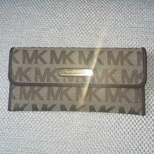 Michael Kors wallet